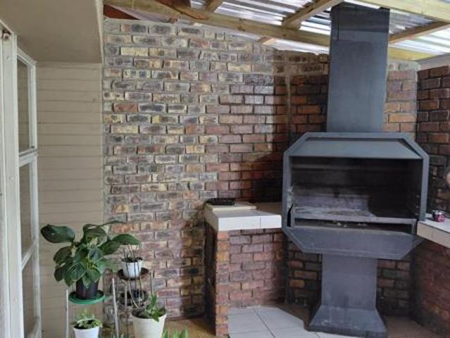 House for sale in Oudtshoorn Local Municipality, Garden Route District Municipality