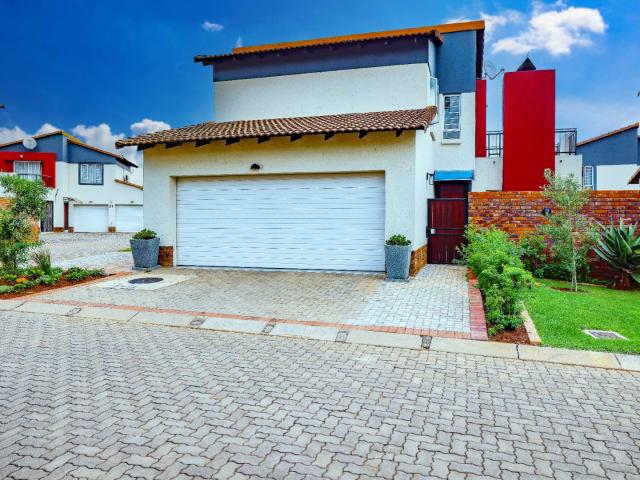 House for sale in Waterkloof, Gauteng