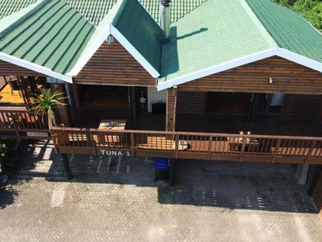 House for sale in Oyster Bay, Kouga Local Municipality