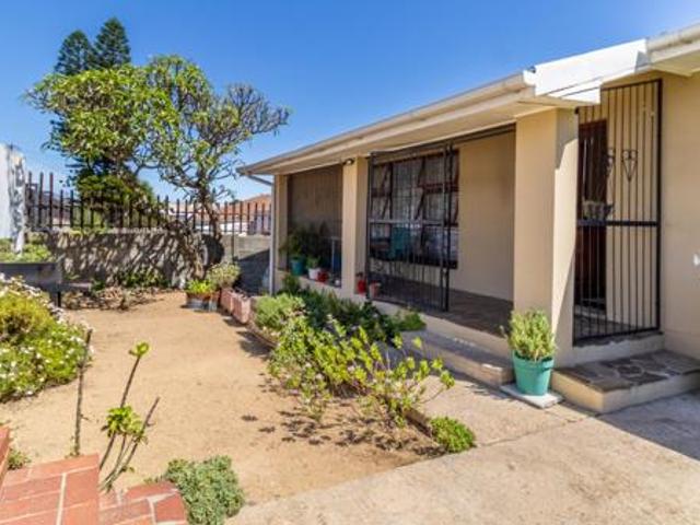 House for sale in Bergsig, Durbanville