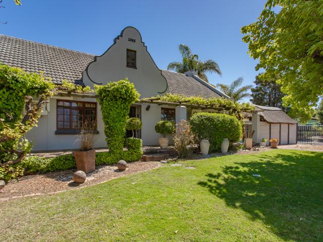 House for sale in Paarl, Western Cape