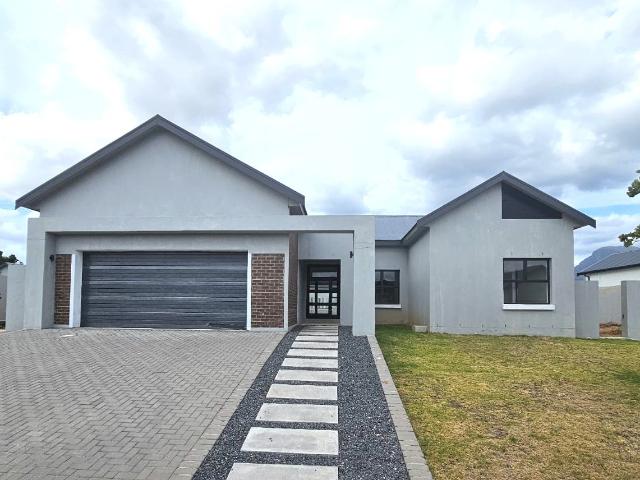 House for sale in Onverwacht, Western Cape