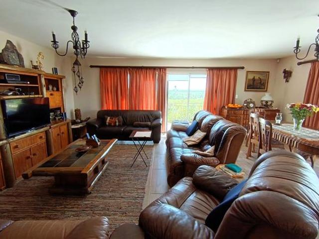 House for sale in Jeffreys Bay, Kouga Local Municipality