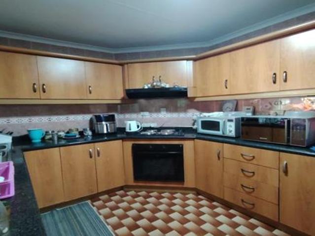 House for sale in Mount Moreland, Kwazulu-natal