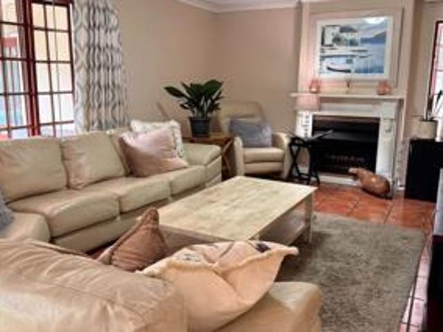 House for sale in Cape Town, Western Cape