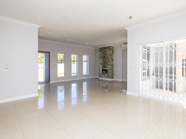 House for sale in Cape Town, Western Cape