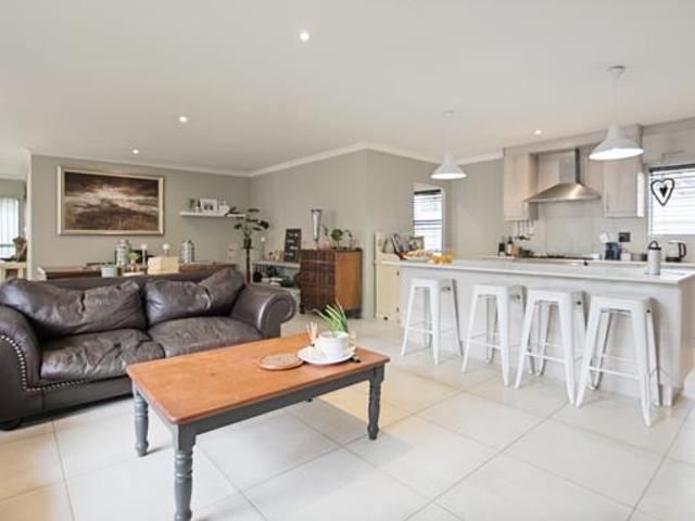 House for sale in Cape Town, Western Cape