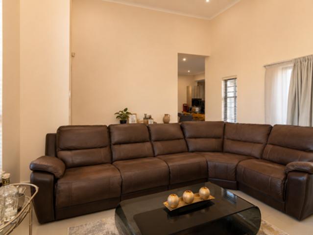 House for sale in Cape Town, Western Cape