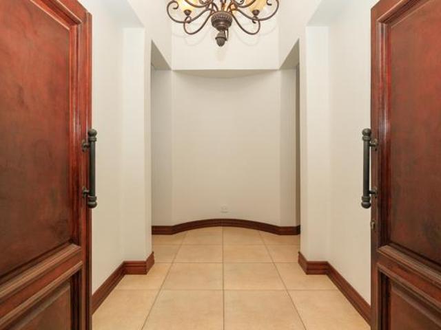 House for rent in North West