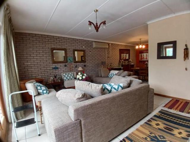 House for sale in Ugu District Municipality, Kwazulu-natal