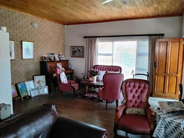 House for sale in Rietpoel, Theewaterskloof Local Municipality