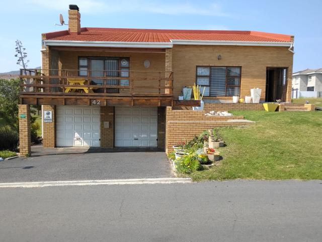 House for sale in Baardskeerdersbos, Western Cape