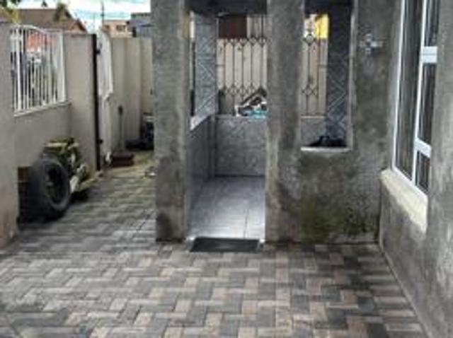 House for sale in Cape Town, Western Cape