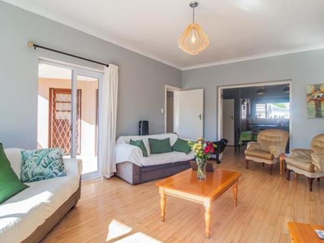 House for sale in Cape Town, Western Cape