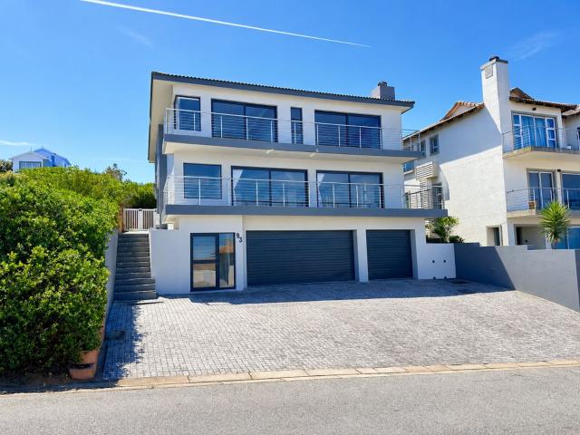 House for sale in Groot Brak Rivier, Western Cape