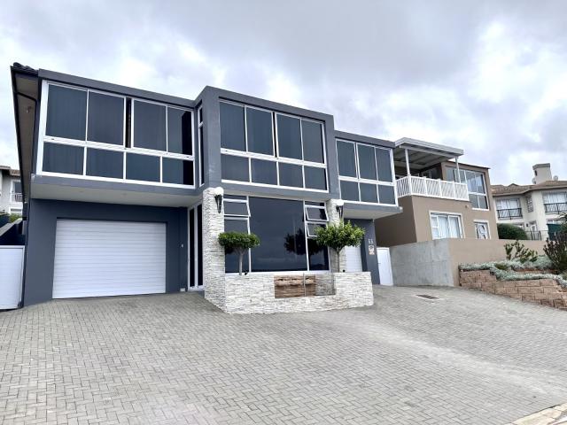 House for sale in Groot Brak Rivier, Western Cape