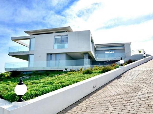 House for sale in Groot Brak Rivier, Western Cape