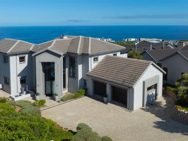 House for sale in Groot Brak Rivier, Western Cape