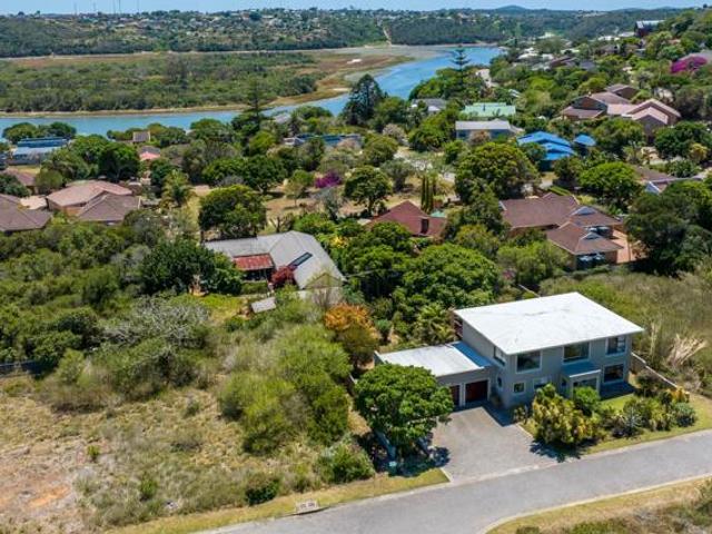 House for sale in Bushmans River Mouth, Eastern Cape