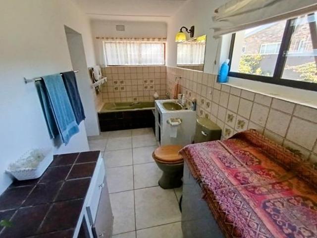 House for sale in Bushmans River Mouth, Eastern Cape