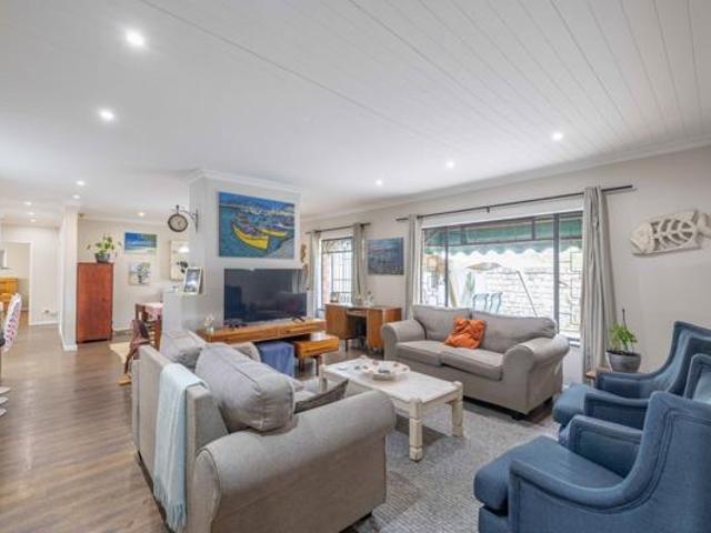 House for sale in Bushmans River Mouth, Eastern Cape