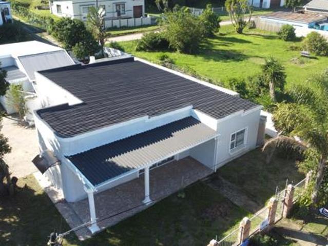 House for sale in Bushmans River Mouth, Eastern Cape