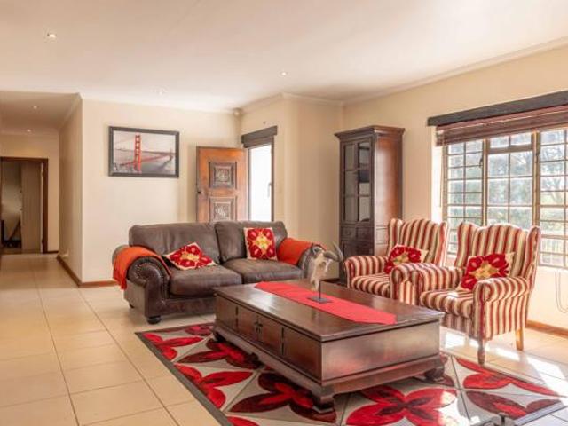 House for sale in Bushmans River Mouth, Eastern Cape