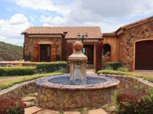House for sale in North West