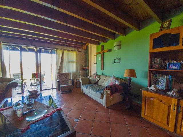 House for sale in Ugu District Municipality, Kwazulu-natal