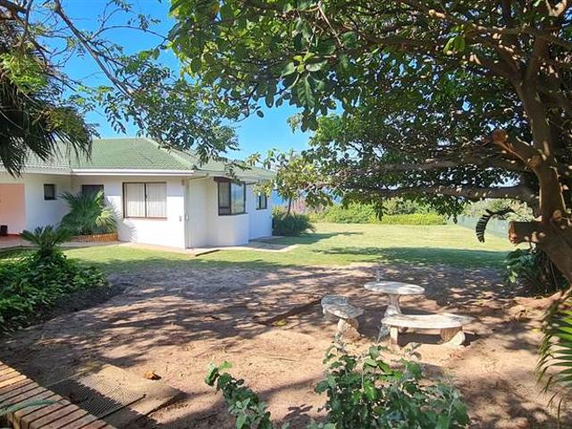 House for sale in Port Edward