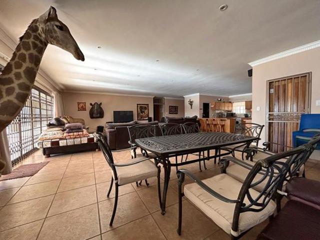 House for sale in Dr Kenneth Kaunda, North West