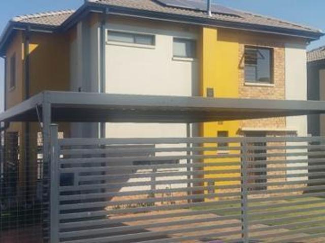 House for rent in Waterkloof, Gauteng