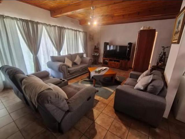 House for sale in Tlhabane, North West