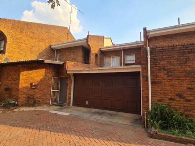 House for sale in Rustenburg Local Municipality, Bojanala Platinum District Municipality