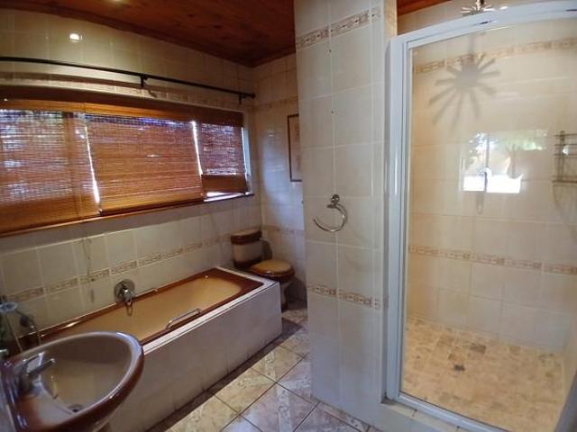 House for sale in Ugu District Municipality, Kwazulu-natal
