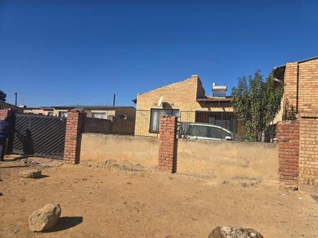House for sale in Vosloorus, Gauteng