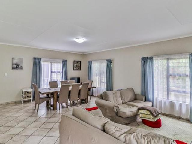 House for sale in Ugu District Municipality, Kwazulu-natal