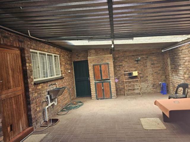 House for sale in Waterkloof, Gauteng