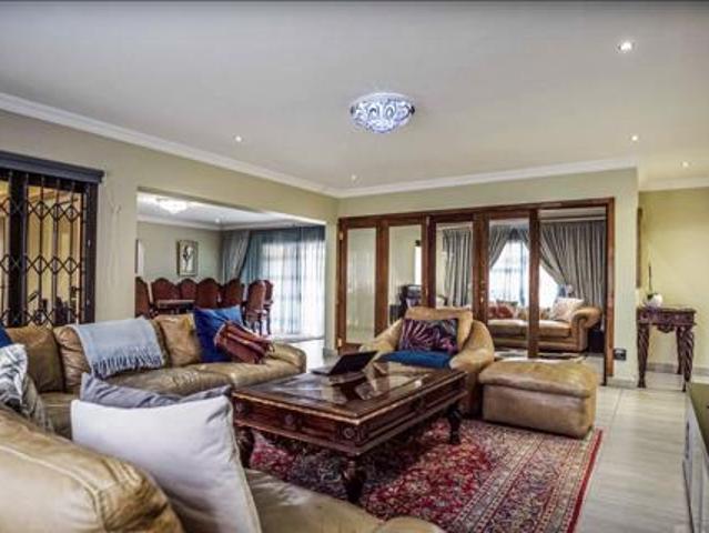 House for rent in Waterkloof, Gauteng