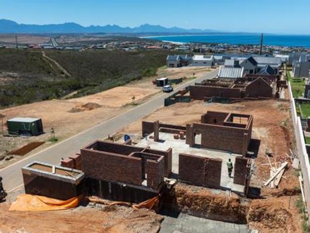 House for sale in Groot Brak Rivier, Western Cape