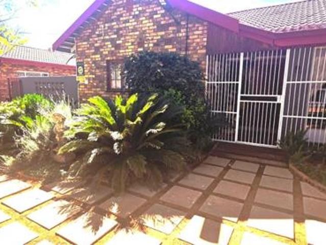 House for sale in Frances Baard, Northern Cape
