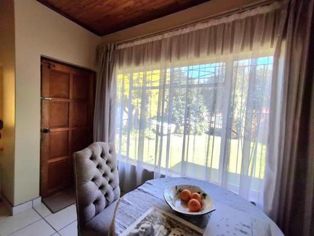 House for rent in Waterkloof, Gauteng
