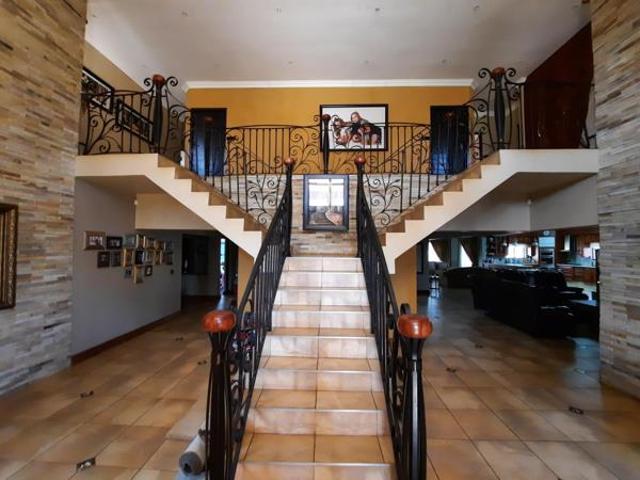 House for rent in Waterkloof, Gauteng