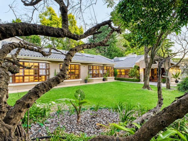 House for sale in Sandton, City of Johannesburg Metropolitan Municipality