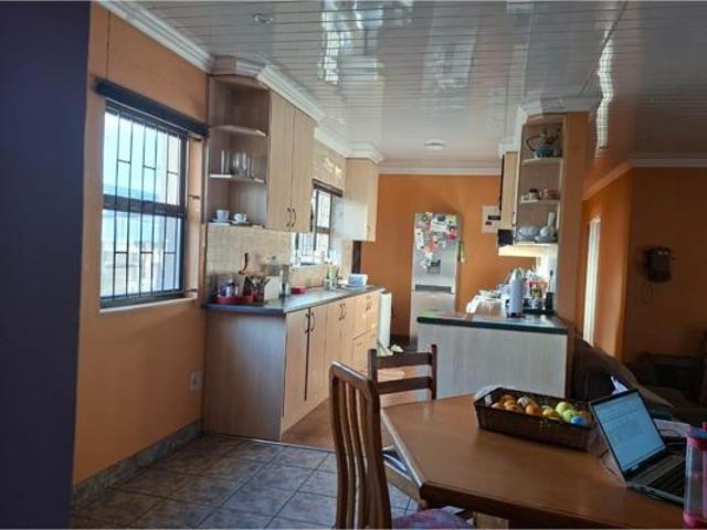 House for sale in Cape Town, Western Cape