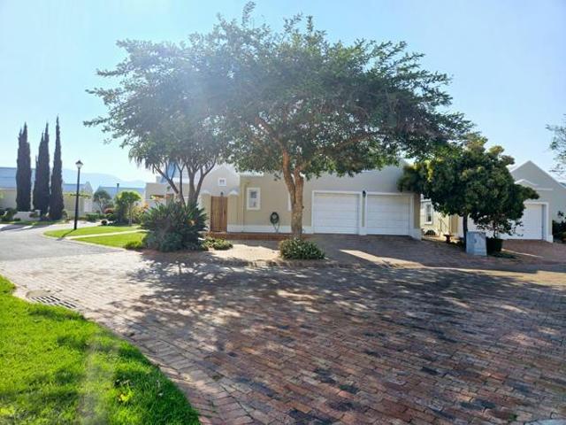 House for sale in Bergsig, Durbanville