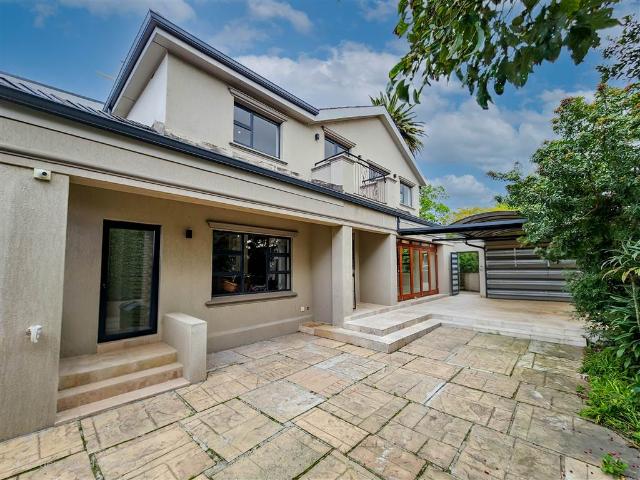 House for sale in Cape Town, Western Cape