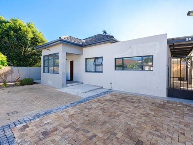 House for sale in Cape Town, Western Cape