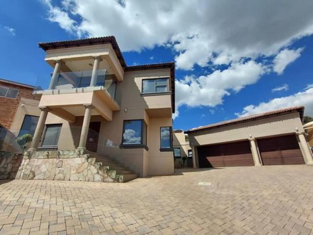House for rent in Roodekrans, Roodepoort