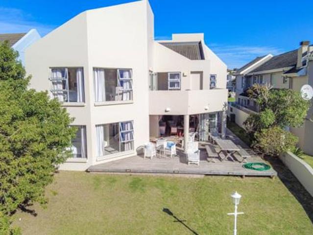 House for rent in Bushmans River Mouth, Eastern Cape